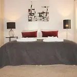 Cosy Bed & Breakfast Sacavém