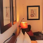 Cosy Bed & Breakfast Sacavém