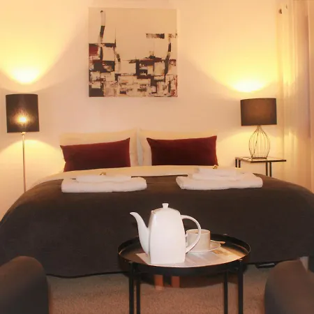 Bed and Breakfast Cosy Sacavém